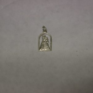 MEDALLA VIRGEN PEREGRINA PLATA 3- Monjas Benedictinas Monasterio Santa Cruz Sahagún