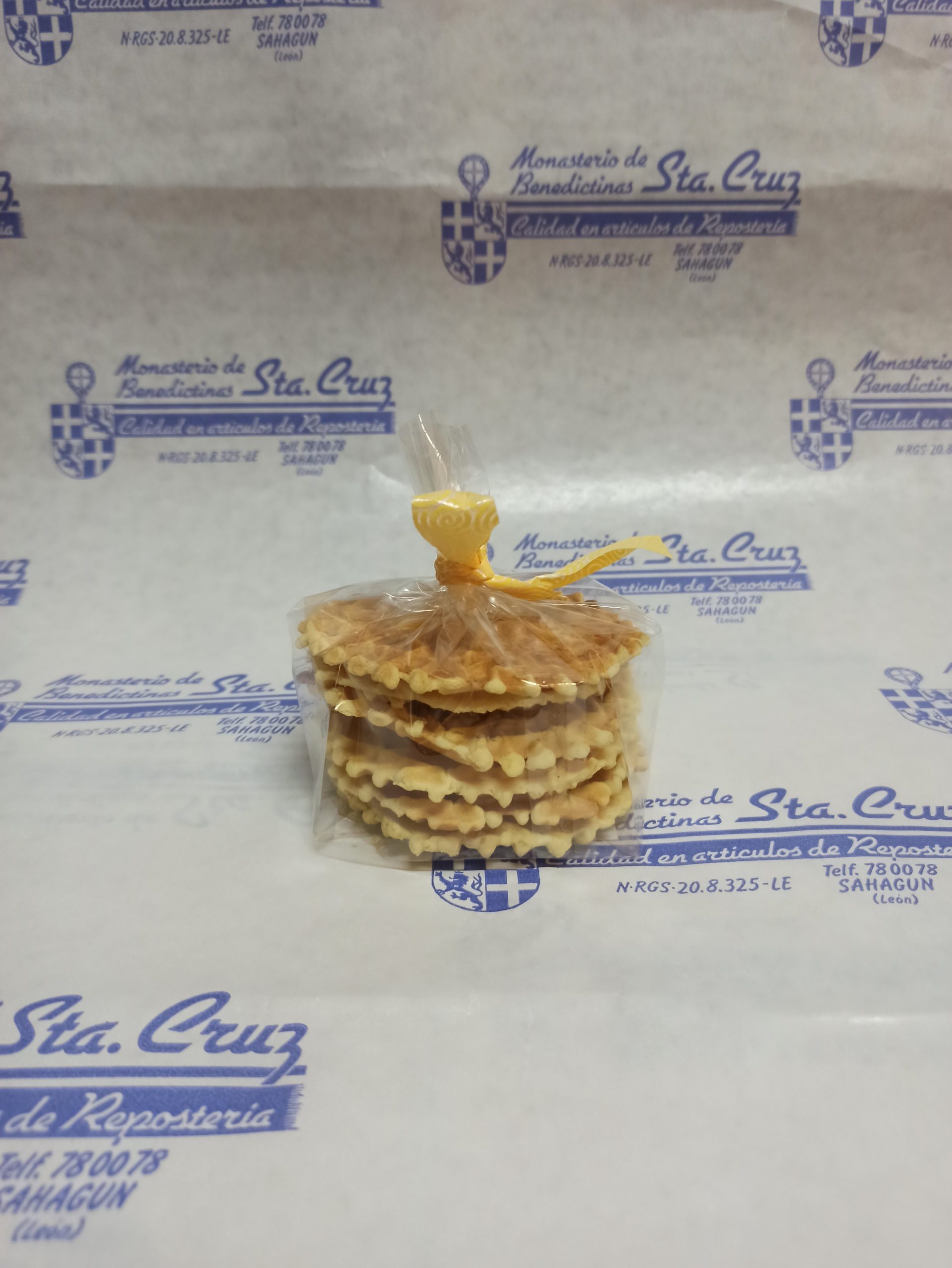 CRUJIENTES DE HIERRO- Monjas Benedictinas Monasterio Santa Cruz Sahagún - Imagen 2